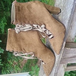 Bamboo Suede Lace Up Boots Size 10